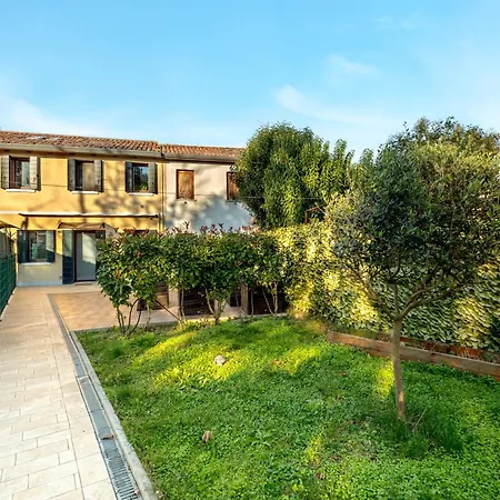 Venice Garden Free Parking - A 15 Min Da Venezia Apartment *